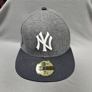 New York Yankees Fitted Baseball Hat‎ Men's Size 7⅝ New Era Wool Gray Black Navy